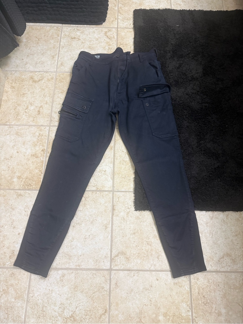 G-Star Slim Black Cargo Pants with Multiple Pockets